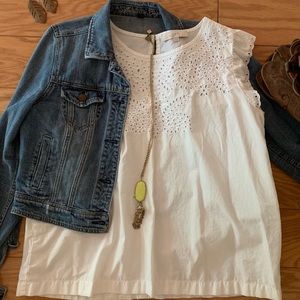 🌻 LOFT eyelet flutter sleeve top